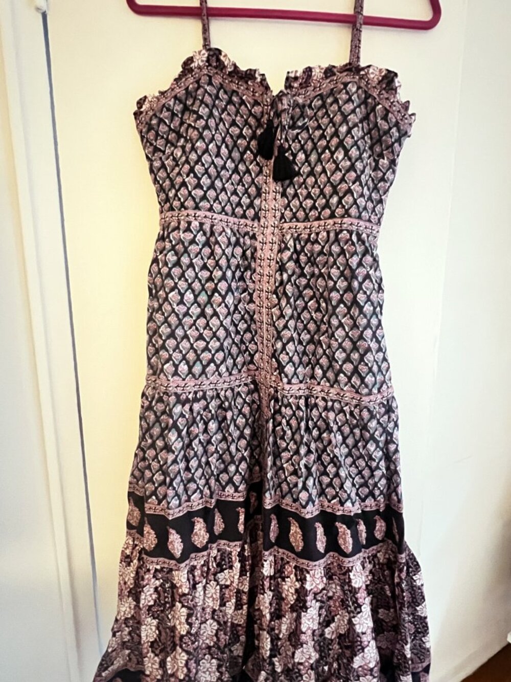 Sea New York Donna Midi Dress as seen on Brittany Snow in "Hunting Wives". - Picture 9 of 12